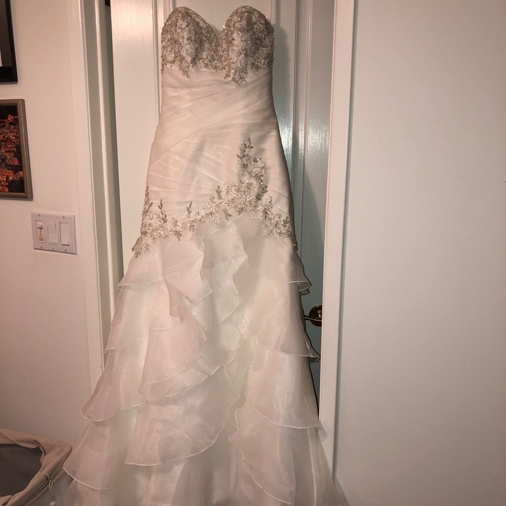 perfect condition mermaid style wedding dress